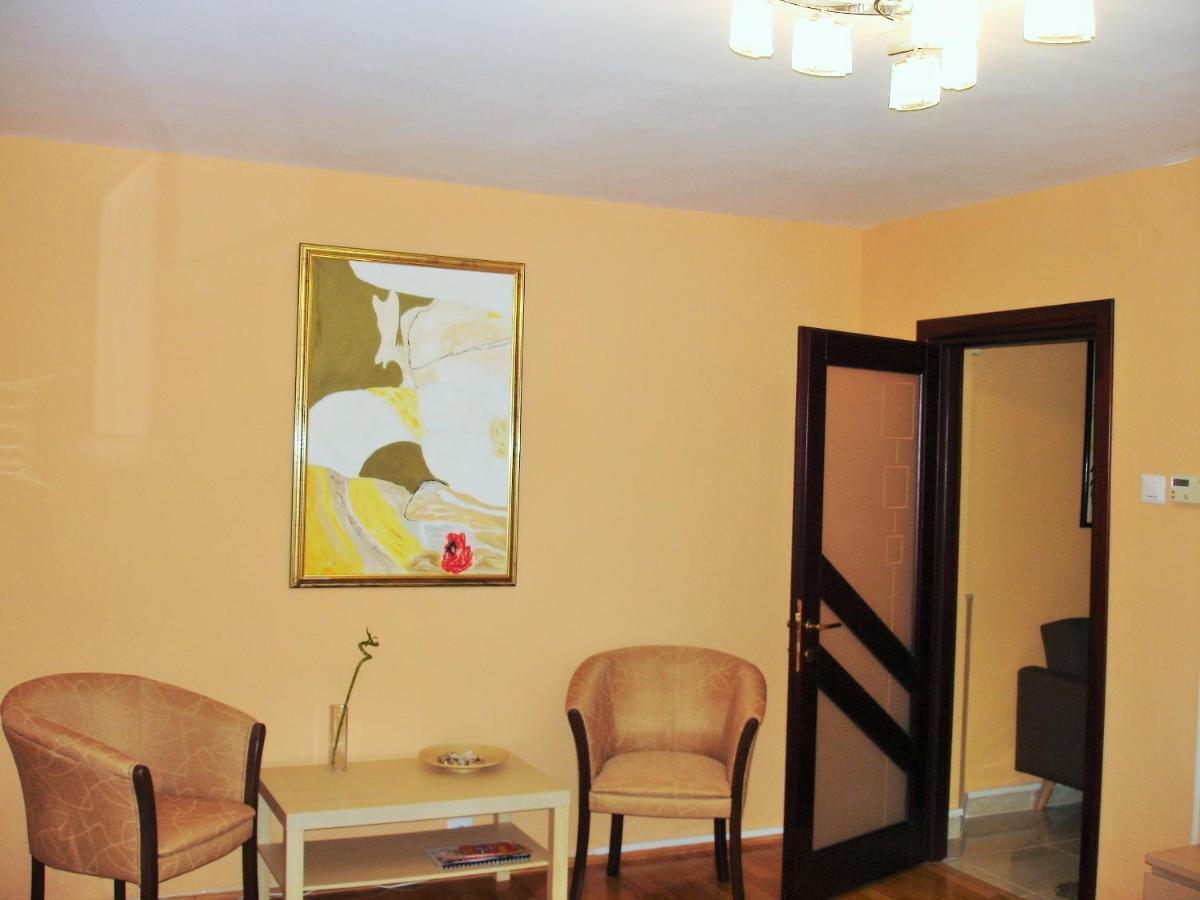 Apartament Central Piatra Neamţ Buitenkant foto